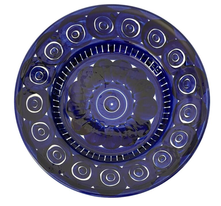 Read more about the article ARABIA FINLAND Valencia LARGE 14″ Round Platter WALL Plate DECOR MCM Blue Signed