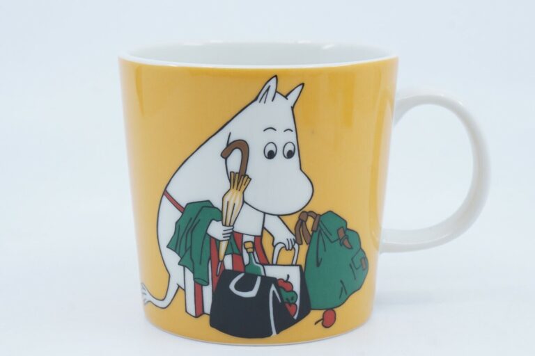 Read more about the article Arabia Finland Moomin mug Moominmamma apricot (2014-2020)_