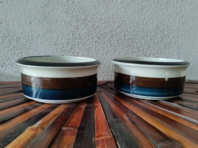 Read more about the article Finland Arabia Kaira Serving Bowl Set Blue and Brown Midcentury MCM Finnish
