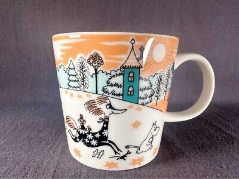 Read more about the article Arabia Moomin Mug 0.3L Moomin Valley Park Limited Japan NOBOX F/S NEW