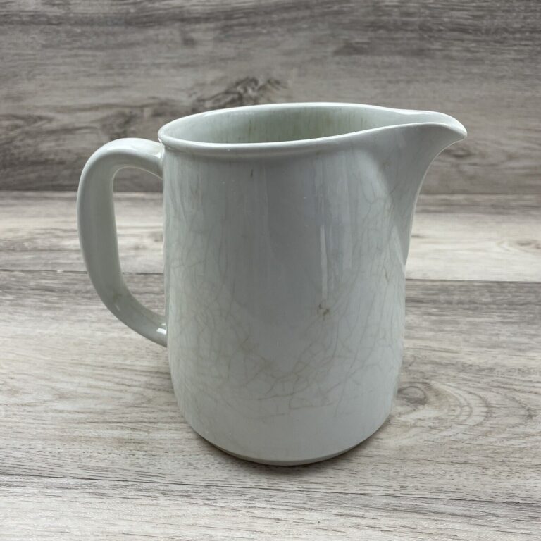 Read more about the article Arabia of Finland Teema Pattern 24 Ounce Pitcher White 6 1/4” Tall