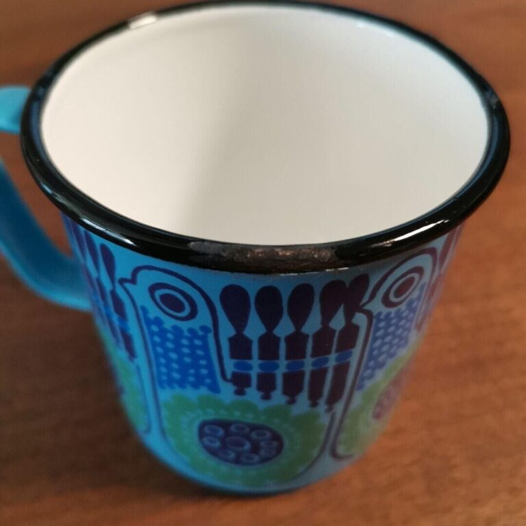 Read more about the article Vintage Finel Blue Lintu Bird Enamel Coffee Mug Cup Arabia Finland Cute Goods.
