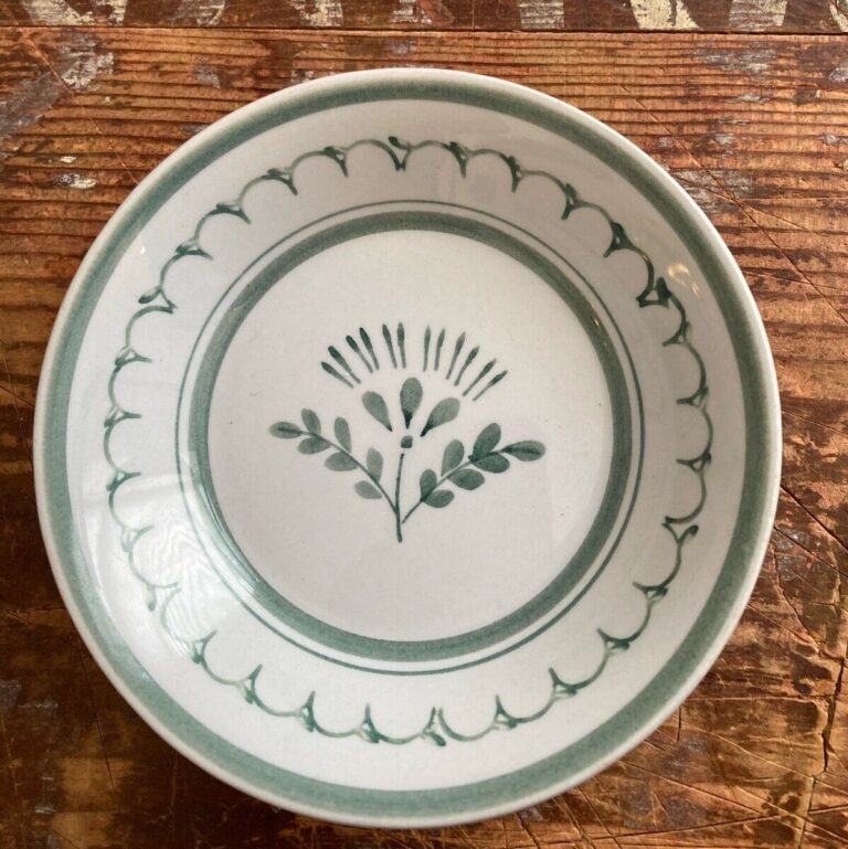 Read more about the article ARABIA Of FINLAND Green Thistle 5” DESSERT PLATE Vintage