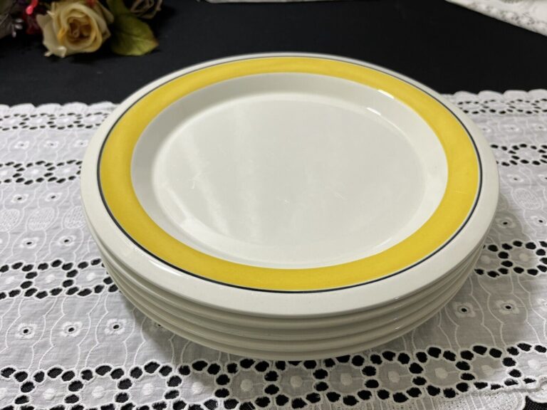 Read more about the article Set of 5 Arabia “Faenza – Yellow” Dinner Plates 10 1/4″