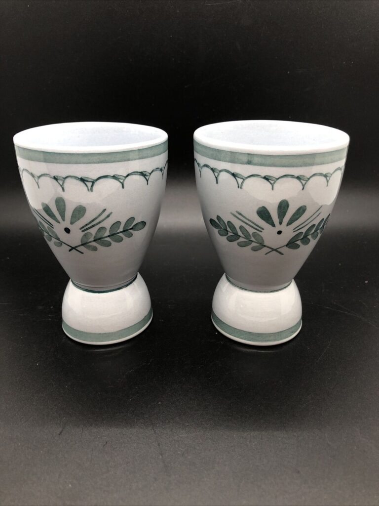 Read more about the article Arabia Finland Double Egg Cups Green Thistle Design Circa 1955-1970 Set Of 2