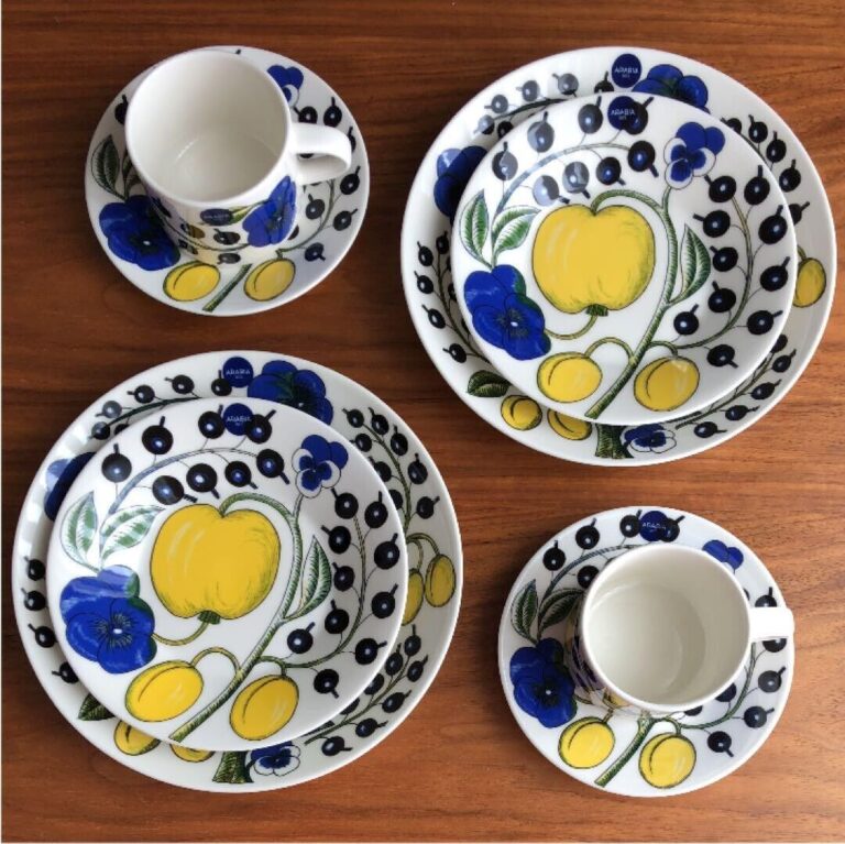 Read more about the article Arabia Paratiisi Yellow Cup Saucer Plate 21cm 16.5cm Quartet Pair Set