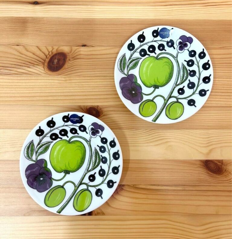 Read more about the article Arabia Paratiisi Purple Plate 14cm Pair Set