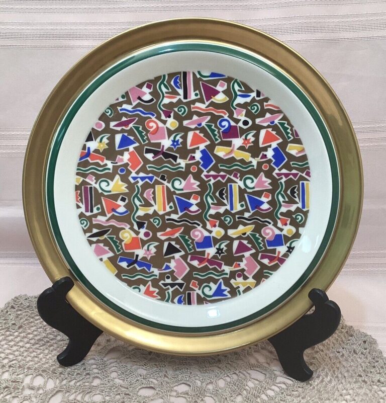 Read more about the article Arabia Finland Porcelain Moreeni Bebop Plate Heikki Orvola