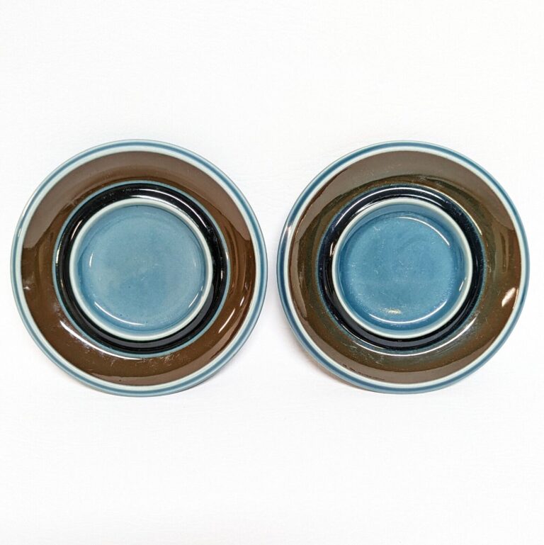 Read more about the article Set of 2 Vintage MCM Arabia Finland Meri Saucers 5.75” Blue/Brown No 90