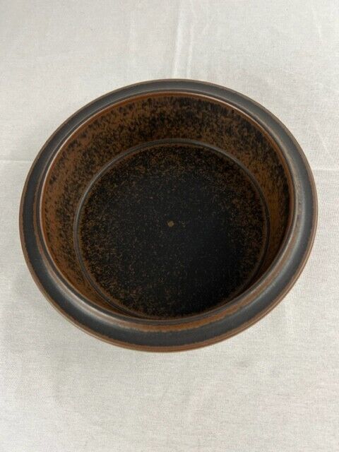 Read more about the article Large Arabia Ruska Serving bowl 9″ vegetable brown/black MCM EC Finland