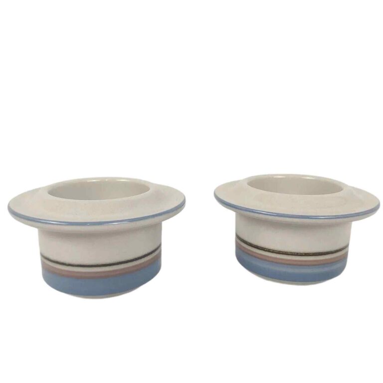 Read more about the article Arabia Finland UHTUA Set of 2 Egg Cups Vintage 80s Stoneware Inkeri Leivo Nordic