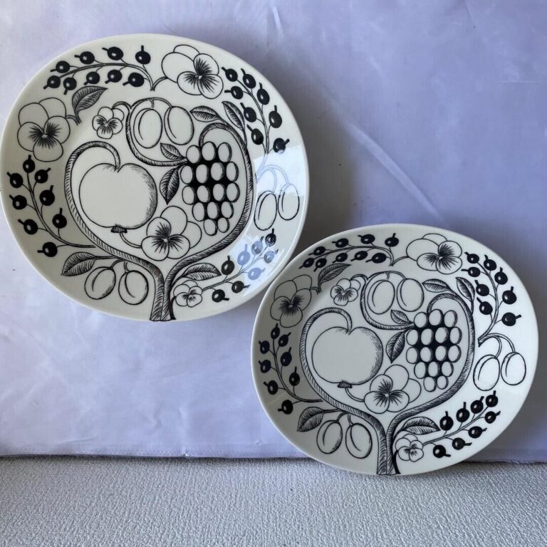 Read more about the article Arabia Paratiisi Black Oval Plate 25cm Pair Set #2