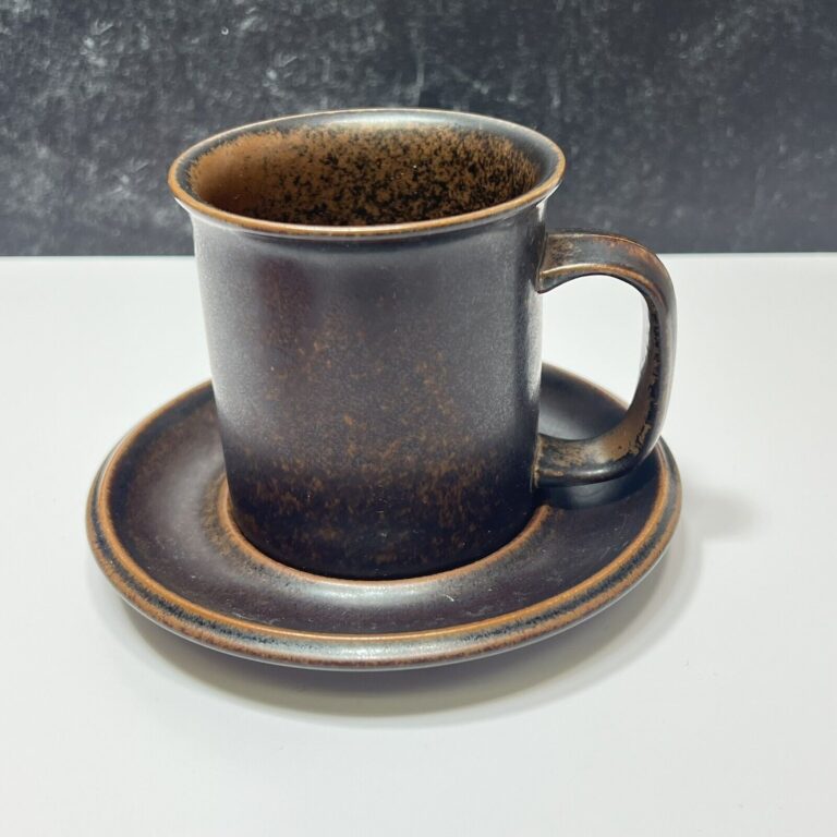 Read more about the article Arabia Ruska Brown 3 3/8 Inch Tall Beer Coffee Mug and Saucer