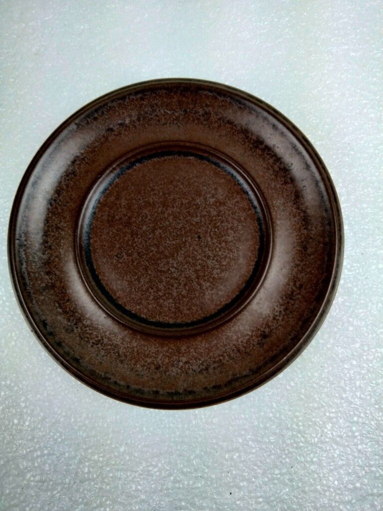 Read more about the article Arabia Ruska Saucer 6 3/8″ Finland 1965 Brown/Black Very Good Condition