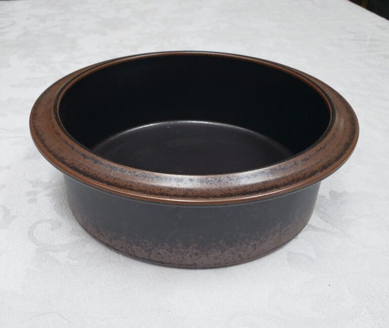 Read more about the article Arabia of Finland Ruska Serving Baking Bowl 9in diameter