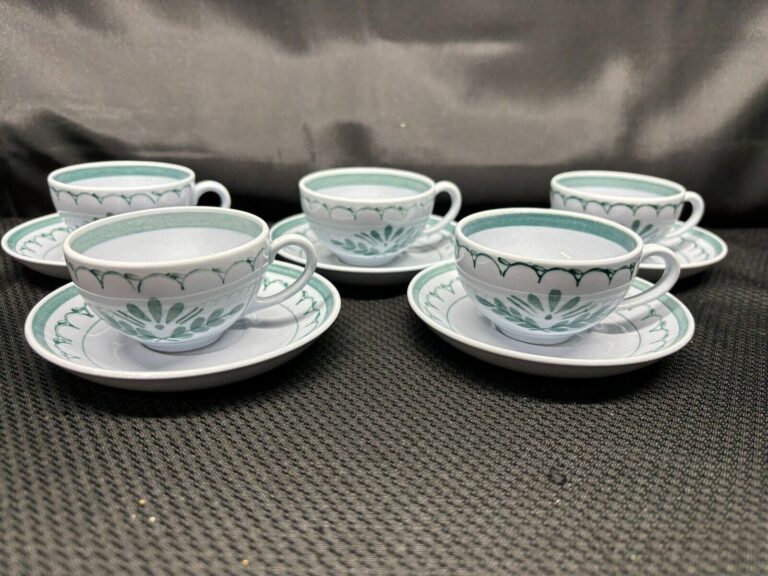 Read more about the article Set of 5 ~ Arabia “GREEN THISTLE” ~ Demitasse Cups and Saucers ~ 1 3/4″ Tall