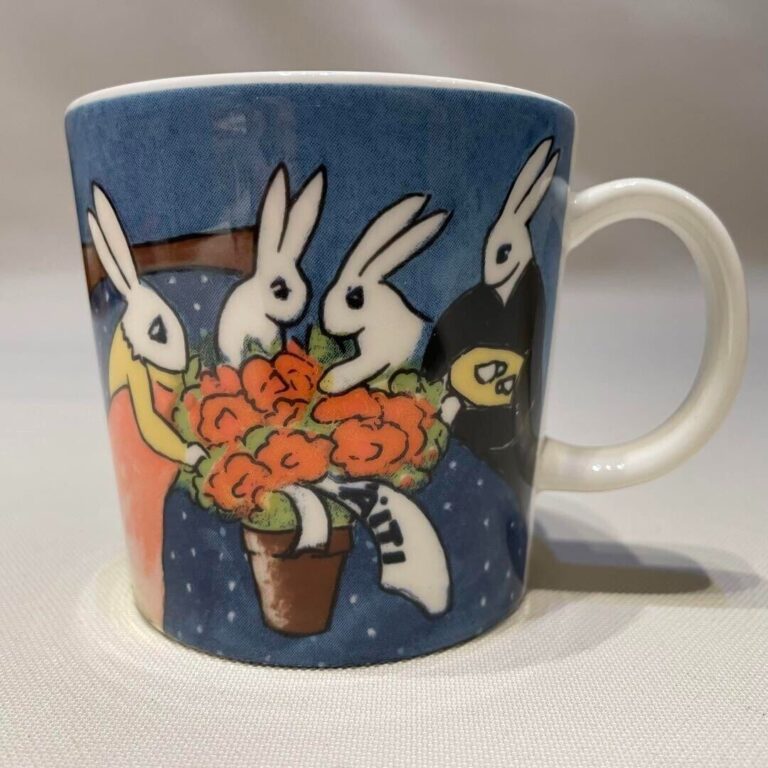 Read more about the article Arabia Helja Collection Bunny Mug Mother Rabbit 2003 Helja Liukko Sundstrom