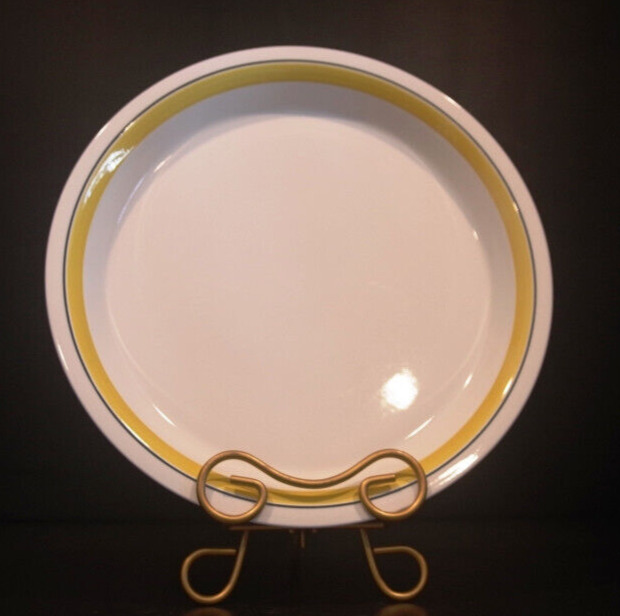 Read more about the article Arabia of Finland Faenza Yellow Serving Platter 11-3/4″ EUC Chop Plate