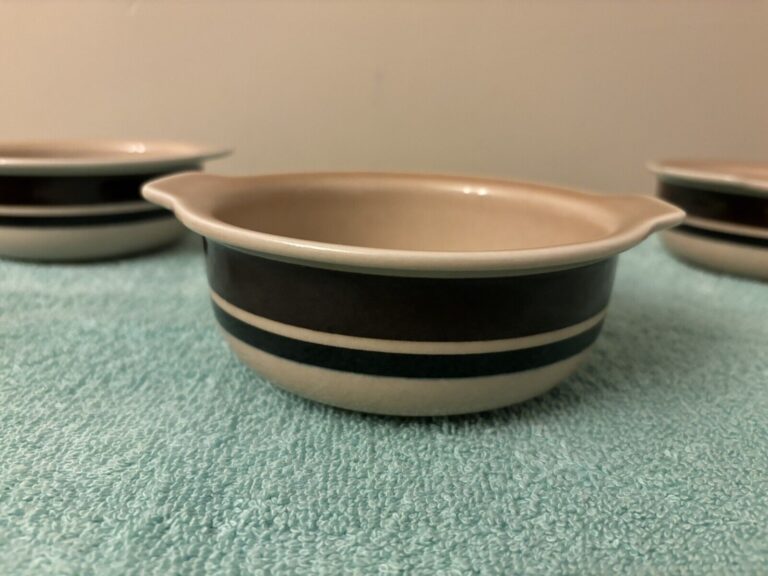 Read more about the article Set of 3 Ruija Troubadour by Arabia of Finland Cereal/Soup Bowls Excellent!