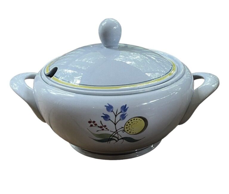 Read more about the article Arabia Finland Windflower Soup Tureen Covered Lid MCM