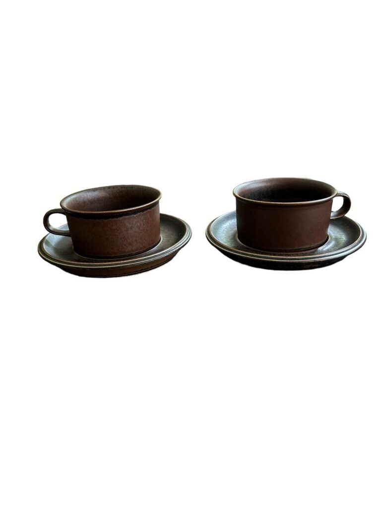 Read more about the article Set Of 2 Arabia of Finland RUSKA Coffee Or Tea Short Cups with Saucers