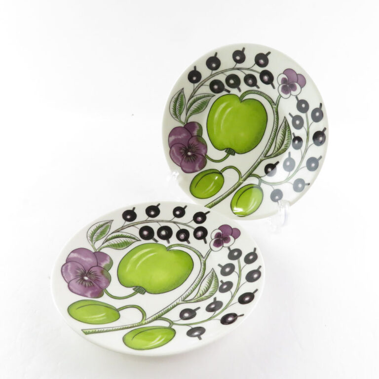 Read more about the article Arabia #4 Paratissi Purple 16.5cm Plate 2 Pieces Pair Medium Plate Saucer