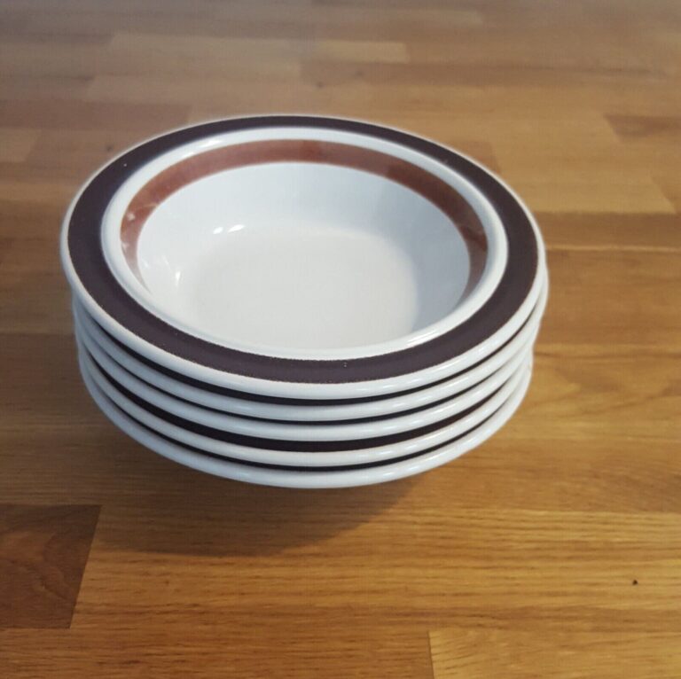 Read more about the article Arabia Finland  ROSMARIN  Set of 6 Breakfast Bowls  Ulla Procope.