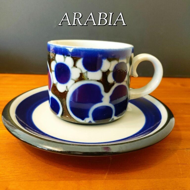 Read more about the article For Kintsugi Arabia Saara Cup Saucer Cobalt Blue Hand Painted Anemone Valencia R