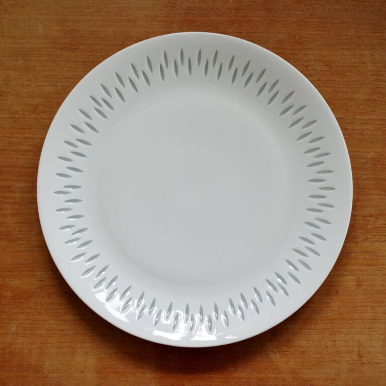 Read more about the article Vintage 25.5Cm Arabia Rice Plate Dinner Platter