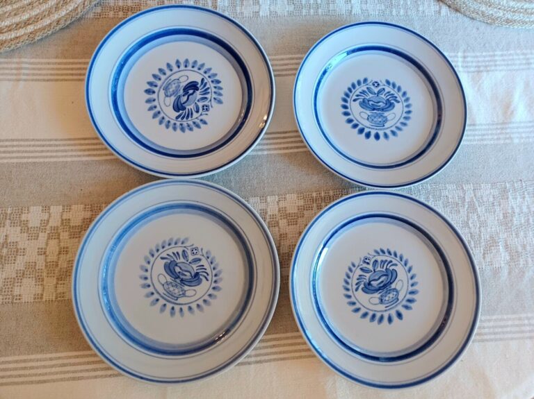 Read more about the article Set of Four Vintage Arabia Finland Blue Rose Salad Plates 7 1/2″ Hand Painted