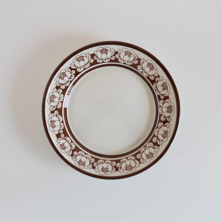 Read more about the article Arabia Katrilli 26cm Plate