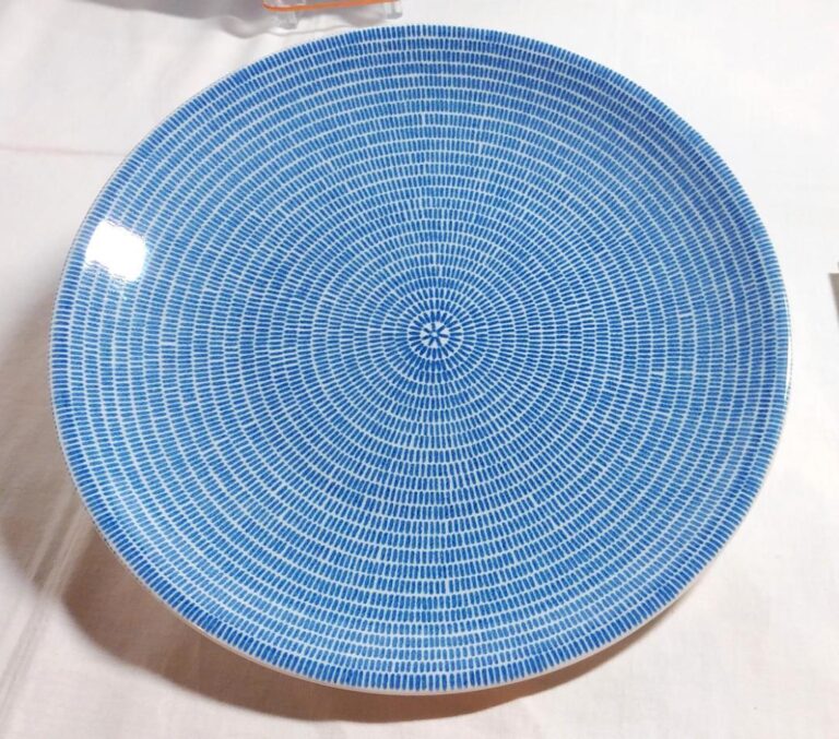 Read more about the article Old Logo Iittala Arabia Avec24H 26Cm Plate Blue 2T