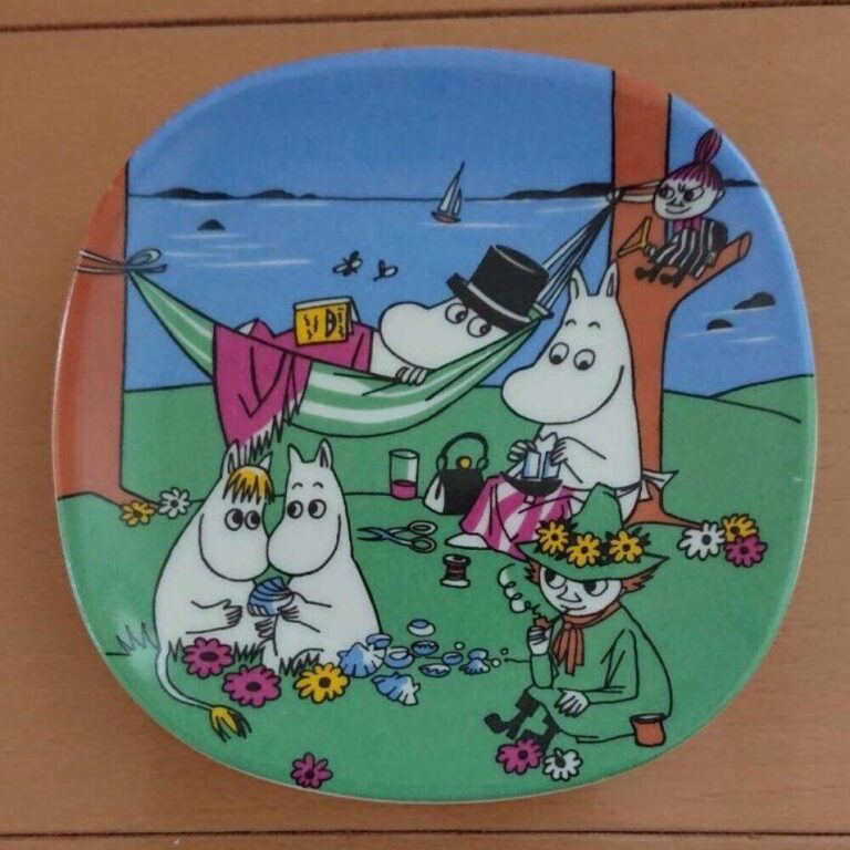 Read more about the article ARABIA] Moomin Picture Plate Scandinavian Vintage Millwall Plate Tableware