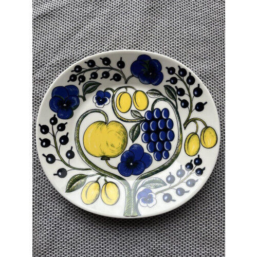 Read more about the article iittala Arabia Paratiisi Oval Plate 25cm