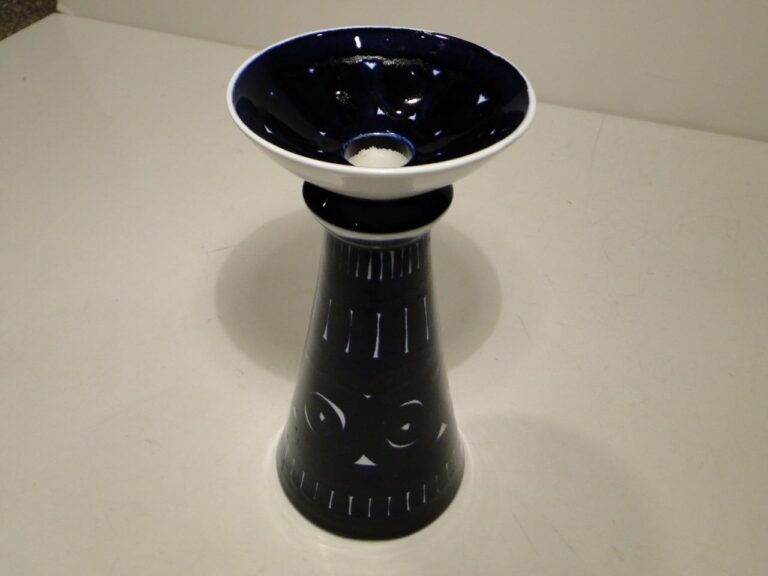 Read more about the article Vintage  MCM Ulla Procope Arabia Finland Valencia Candlestick 7.9″