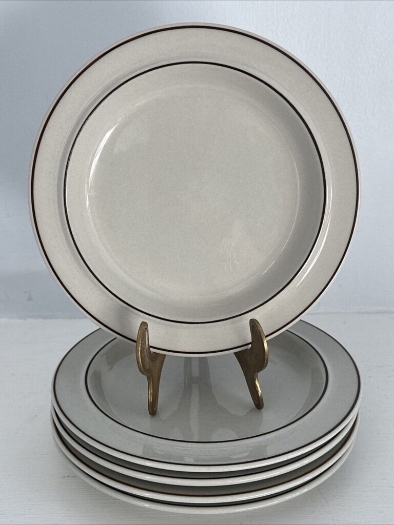 Read more about the article 5 ARABIA FINLAND FENNICA  6 7/8” Bread Plates SET Richard Lindh and Ulla Procope