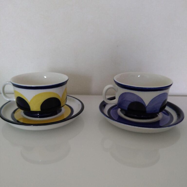 Read more about the article Out Of Print Arabia Paju Demitasse Coffee Cup Saucer Set 2