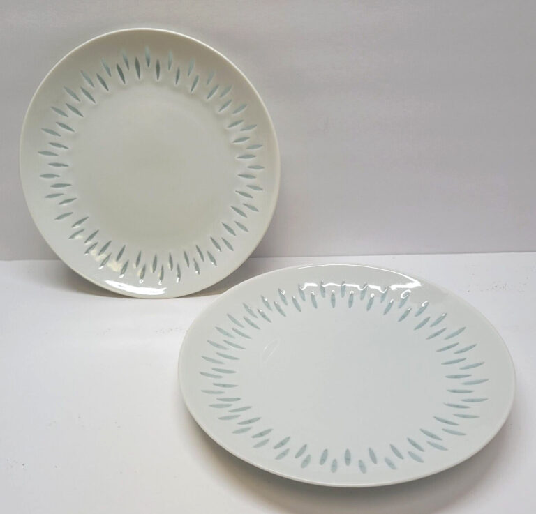 Read more about the article Lot of 2 Arabia of Finland 6″ BandB Plate Vintage White Rice (Grains) Porcelain