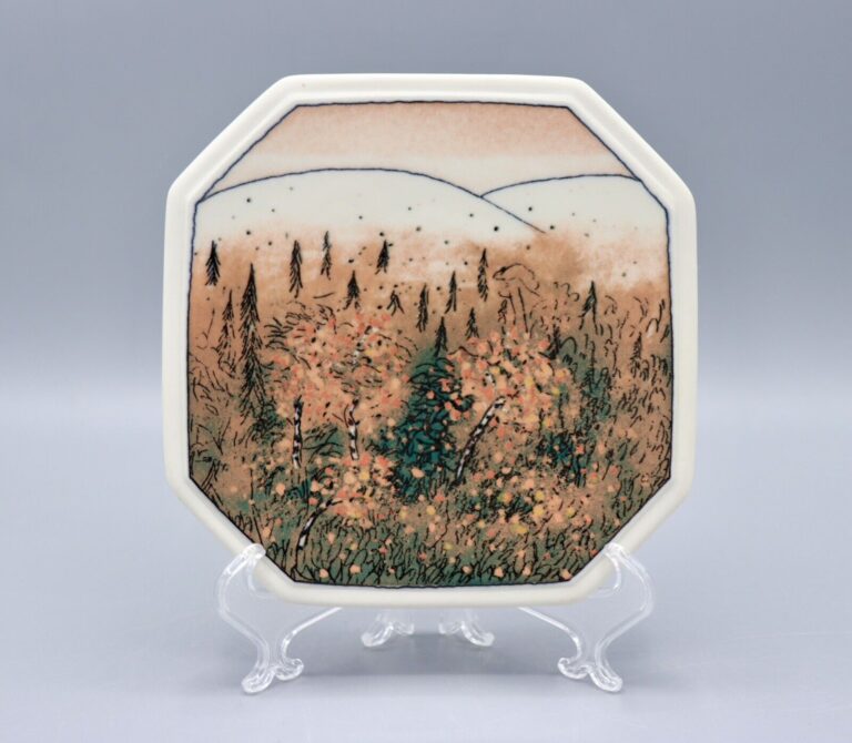 Read more about the article Arabia Finland Finnair Autumn Ruska Octagon Plate Sundstrom Forest Scene MINT