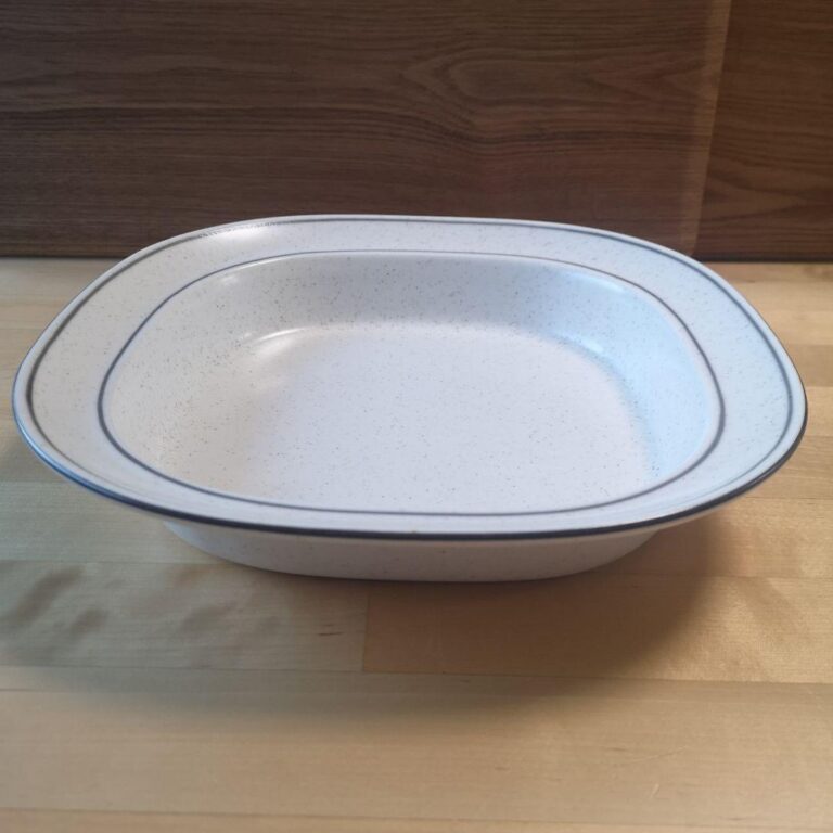 Read more about the article Arabia Birka Deep Dish Platter Plate