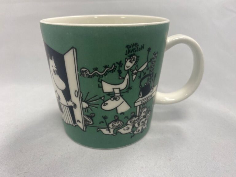 Read more about the article Arabia Moomin Mug Piirustus Green (1996-2002) Rare