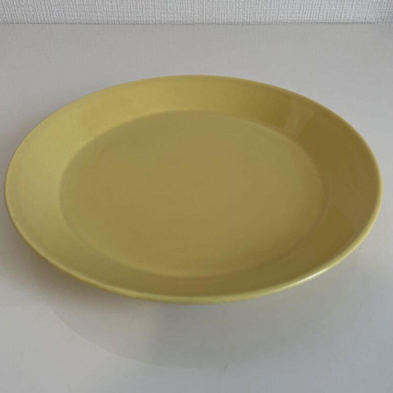 Read more about the article Teema Iittala/Arabia Yellow Plate Approx. 23.5cm