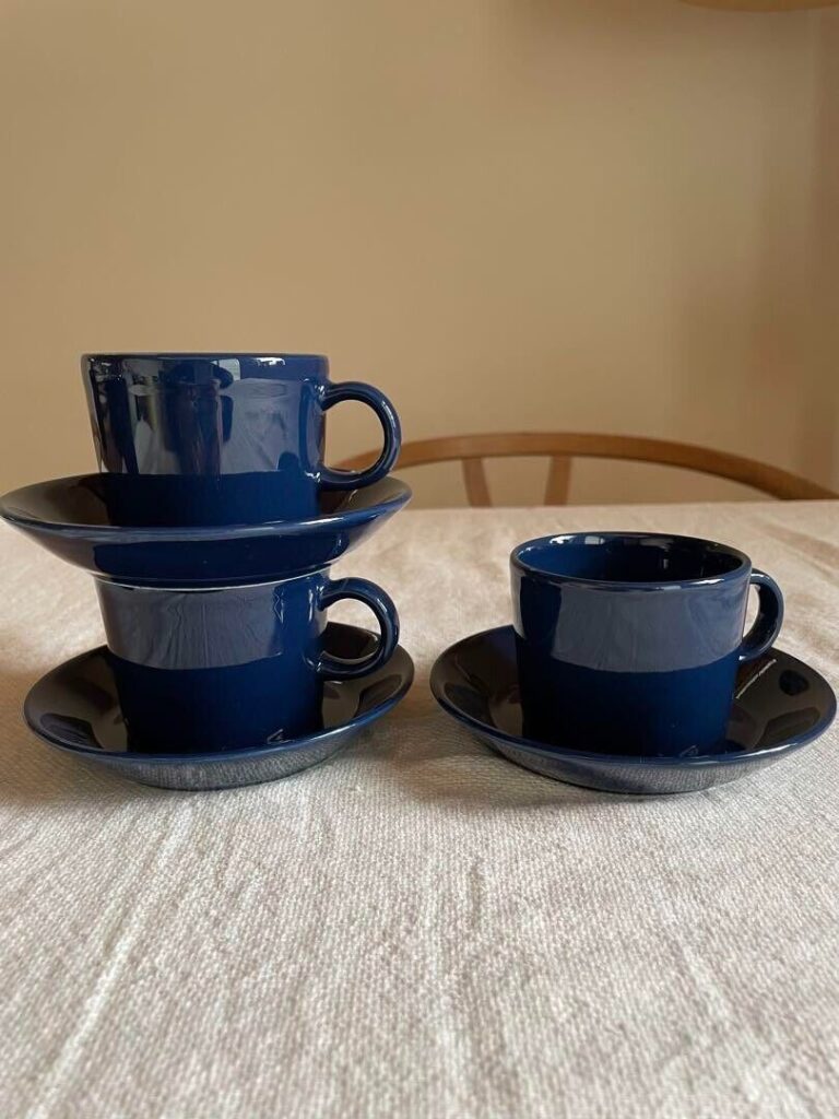 Read more about the article Arabia Teema Cup and Saucer Blue Set of 3 Rare Nordic tableware made in Finland