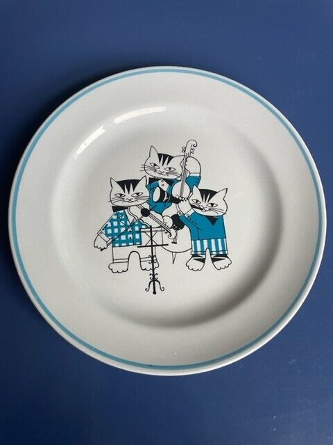 Read more about the article Vintage Arabia of Finland Bowl Cat Jazz Band 7.5″ Diameter Plate