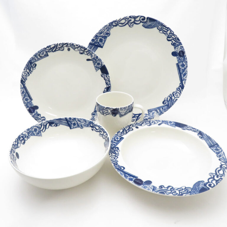 Read more about the article Arabia Plate Bowl Mug 5-piece set 5-piece large plate medium plate deep