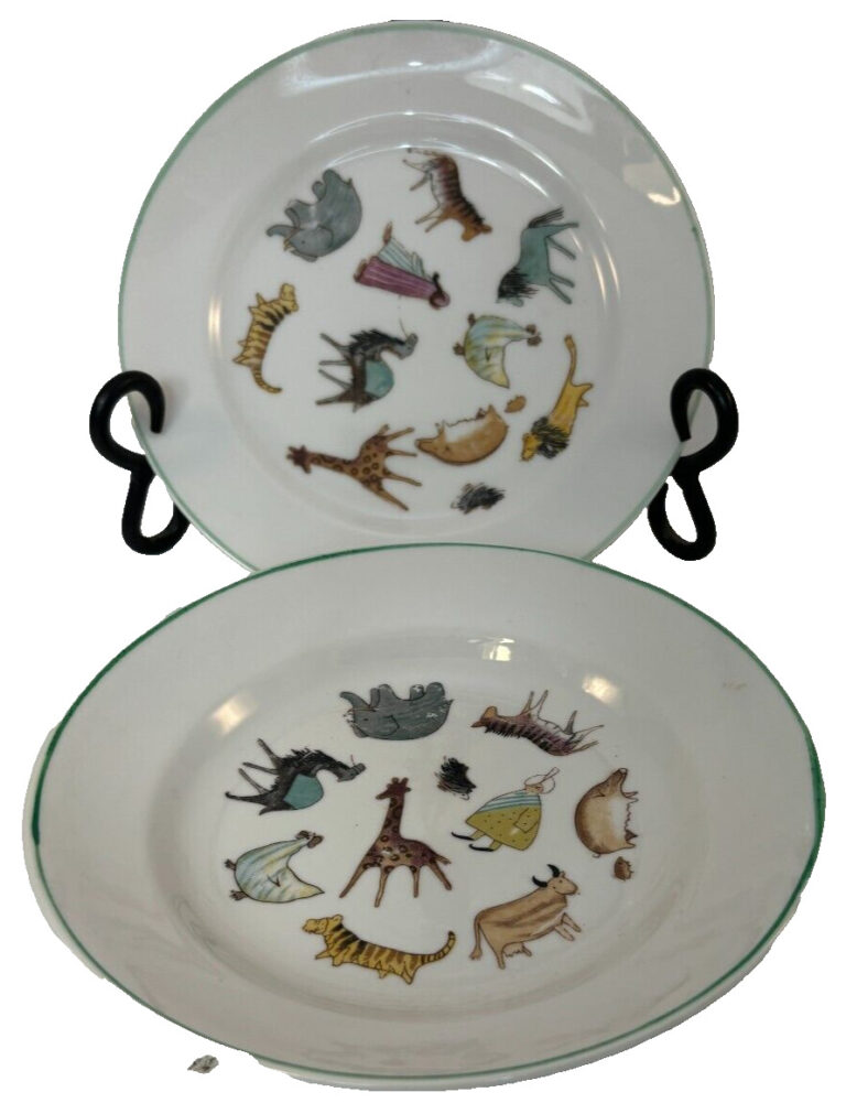 Read more about the article Arabia of Finland Animal Parade Childs Plates (2) no marking 7″ diameter Zoo MCM