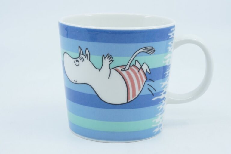 Read more about the article Arabia Finland Moomin mug Dive (2006)_