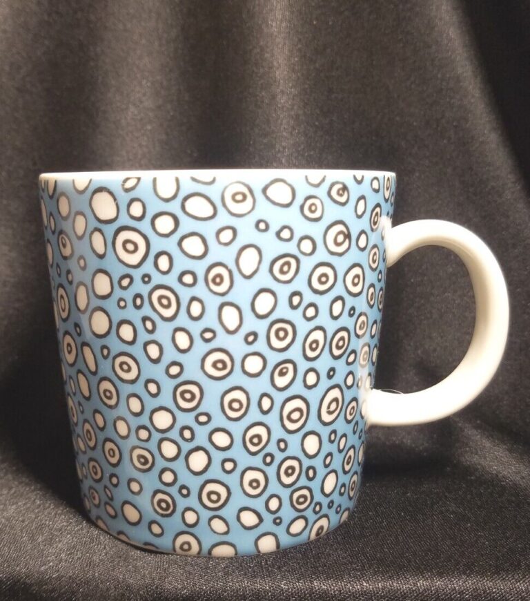 Read more about the article Rare Vintage Arabia Finland Tony Alfstrom Teema Mug Blue Bubble Design 1990s