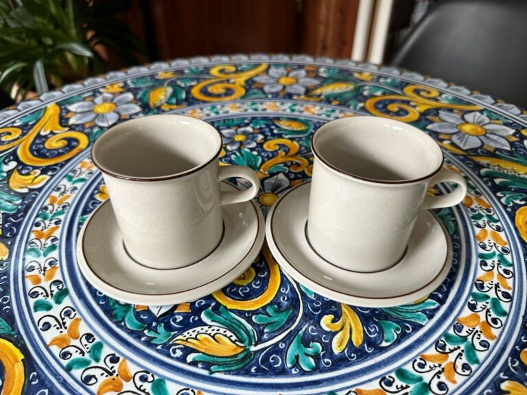 Read more about the article Arabia of Finland Fennica Coffee/Tea Cup and Saucer Sets  Two Cups and Two Saucers