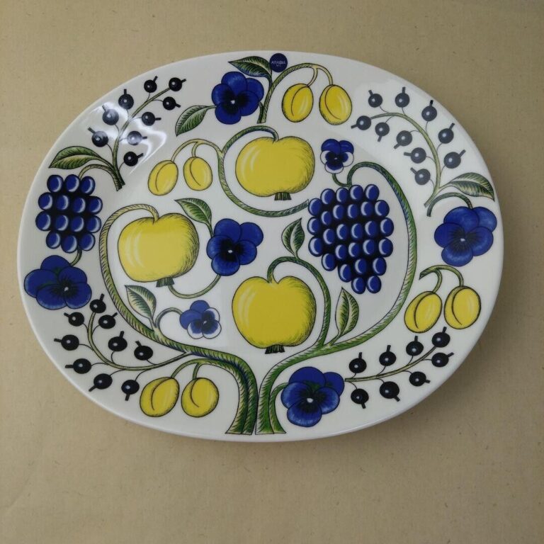 Read more about the article Arabia Paratiisi Yellow Oval Platter 36cm